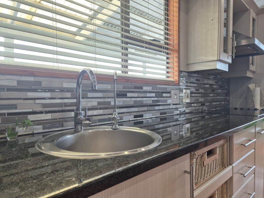 4 Bedroom Property for Sale in Stilbaai Wes Western Cape